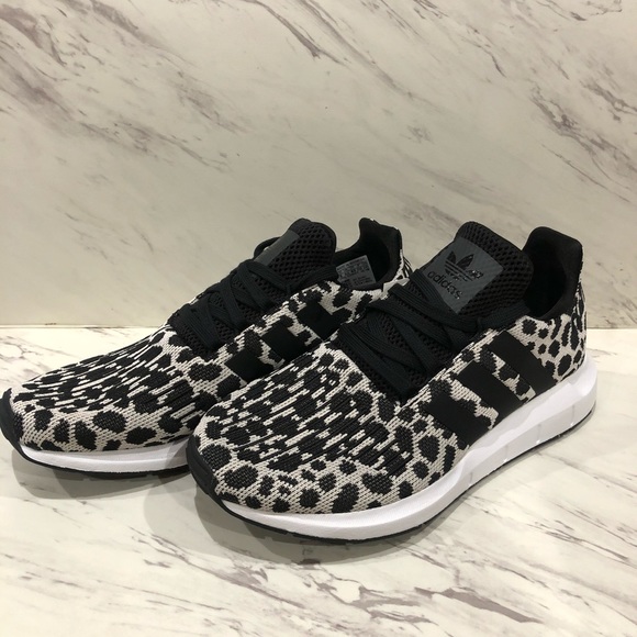 adidas swift run raw white black